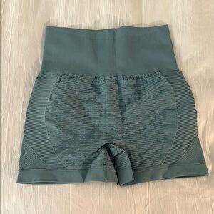 Seamless High-Waisted Bike Shorts - Teal
